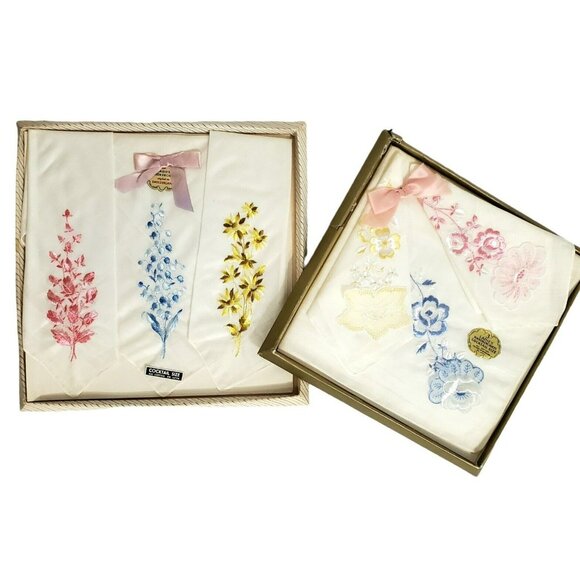 VTG Handkerchiefs Embroidered 2 Sets Flower Daisy Lily Valley Rose Switzerland - Picture 1 of 10